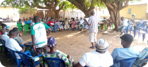 La réunion d'information a eu lieu dans le village de Talo Gbomaho.